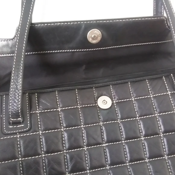 The Sak Black Leather Quilted Shoulder Bag - Picture 7 of 13